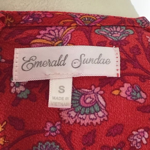 Emerald Sundae Red Floral V Neck Long Sleeve Mini Dress Size Small - Picture 9 of 11